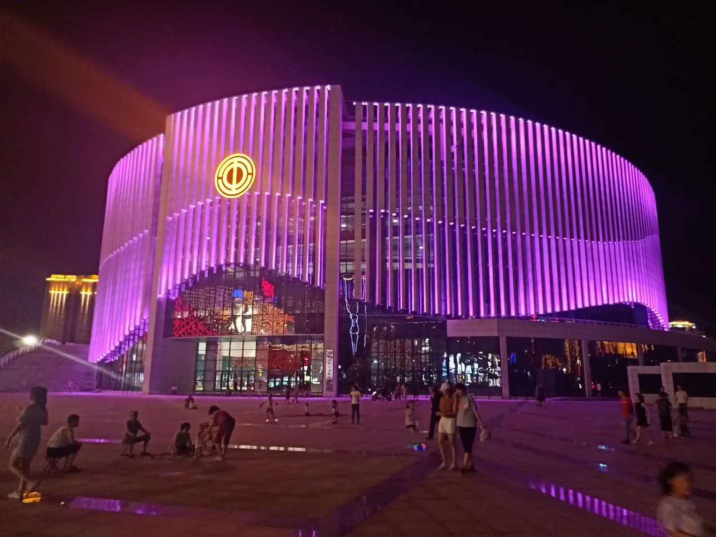 踐行(xing)工(gong)匠精神(shen)，我(wo)們(men)繼續砥(di)礪前(qian)行(xing)