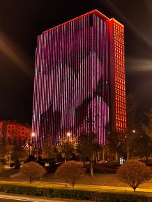 威海(hai)綠(lv)軸(zhou)中央商務(wu)區(qu)亮(liang)化(hua)工(gong)程